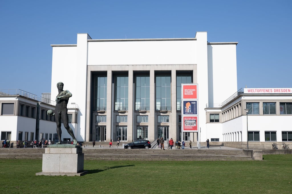Das Deutsche Hygiene-Museum in Dresden widmet sich in seiner neuen Ausstellung dem Thema Luft. (Archivbild)