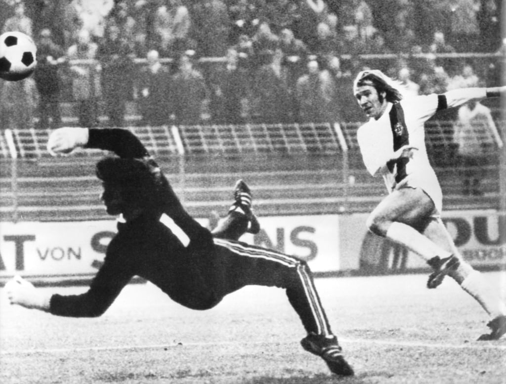 Günter Netzer war in der Hoch-Zeit von Borussia Mönchengladbach ikonischer Spielführer