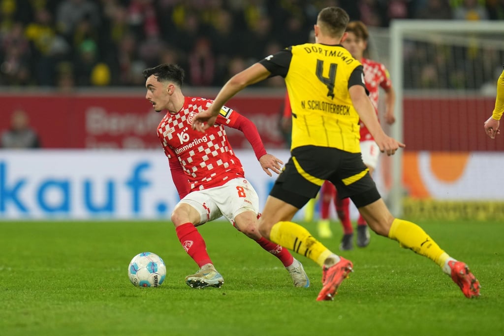 Borussia Dortmund hat das Gastspiel beim FSV Mainz 05 verloren.