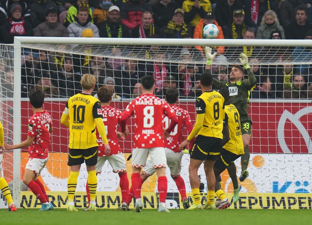 Borussia Dortmund wartet weiter auf den ersten Auswärtssieg der Saison.