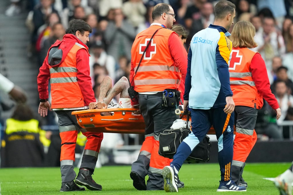 Reals Eder Militao hat sich schwer verletzt.
