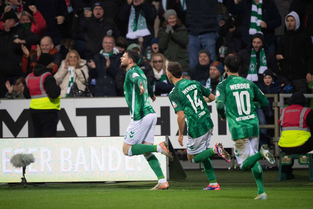 Ex-RB-Stürmer Oliver Burke schoss Bremen zum Sieg gegen Kiel.