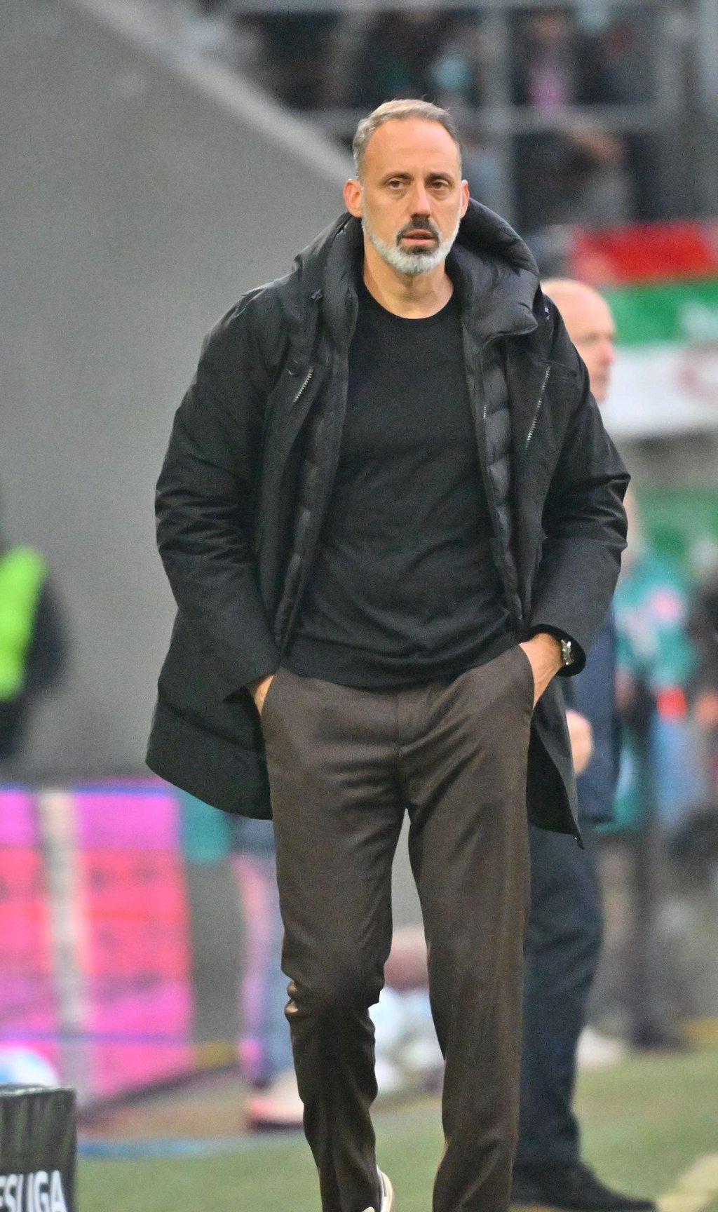 Es wird eng für Trainer Pellegrino Matarazzo.