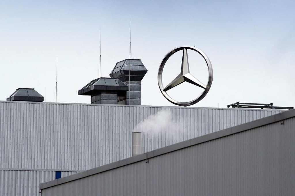 Die Gewerkschaft IG Metall ist in Sorge um die Zukunft des Mercedes-Standorts in Ludwigsfelde. (Archivbild)