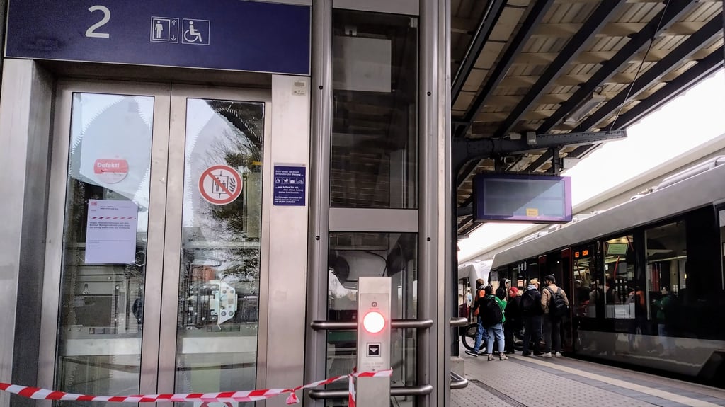 Aufzüge und Anzeigetafeln auf dem Wernigeröder Hauptbahnhof sind außer Betrieb.