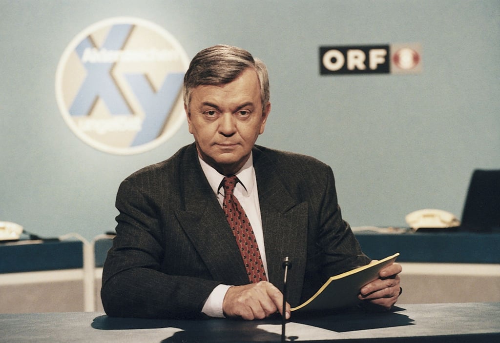 Peter Nidetzky im ORF-Studio der Sendung "Aktenzeichen XY ...ungelöst".