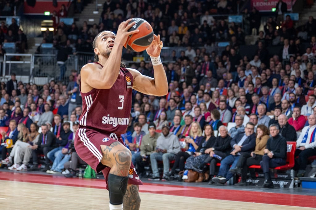 Carsen Edwards war bester Werfer für die Basketballer von Bayern München bei der Niederlage in Istanbul.