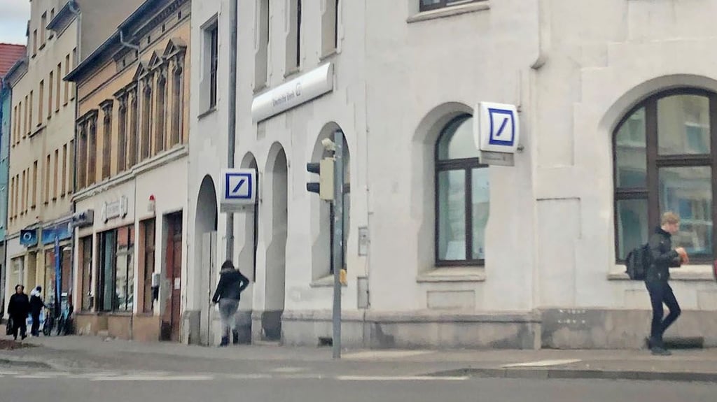 Die Deutsche-Bank-Filiale in Bitterfeld war betroffen.