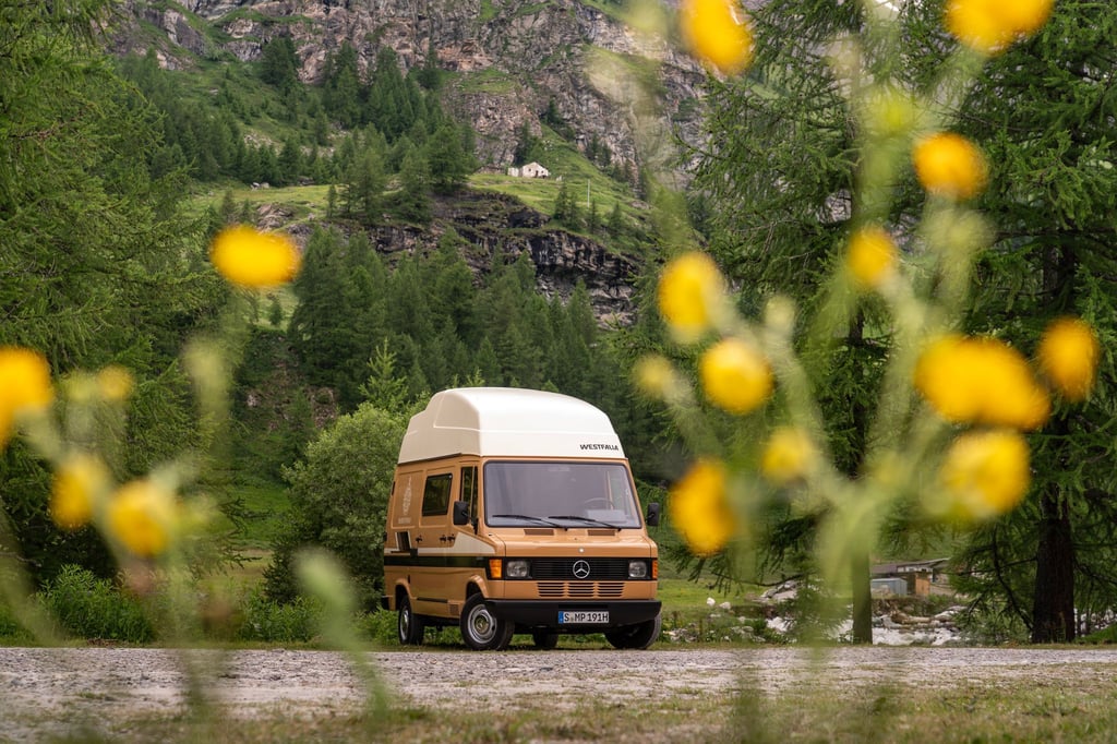 Raus in die Natur: Campingautos wie der Marco Polo verleihen manchem ein Gefühl von Freiheit und Abenteuer - gestern wie heute.