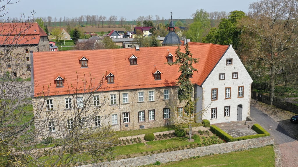 Symbolfoto - Literaturwettbewerb „Karoline von Humboldt“ geht im Novalis-Schloss Oberwiederstedt in die Endrunde.
