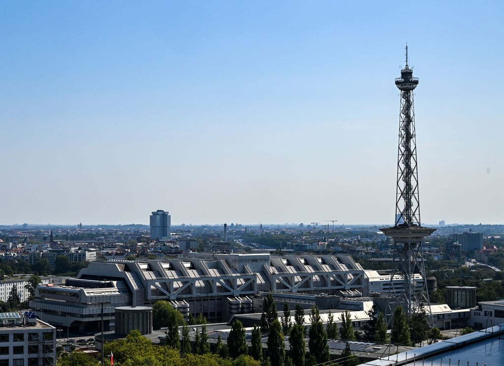 Der internationale Wettbewerb zur künftigen Nutzung des ICC am Funkturm soll bald starten. (Archivbild)