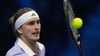 Alexander Zverev steht dicht vor dem Halbfinaleinzug beim Tennis-Saisonfinale, ganz sicher ist sein Weiterkommen aber noch nicht.