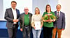 Auszeichnung für den Tierschutzverein Halle (von links) : Minister Schulze, Siegfried Stavenhagen, Sarah Jerxsen, Gabriele Hofbauer und Landestierschutzbeauftragter Marco König.  