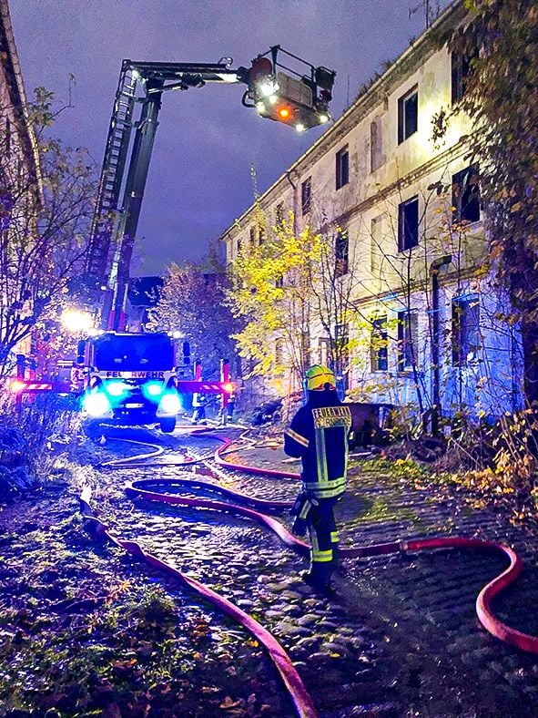 Feuerwehreinsatz Im Harz: Brand In Quedlinburg: Feuer In Leerstehendem ...