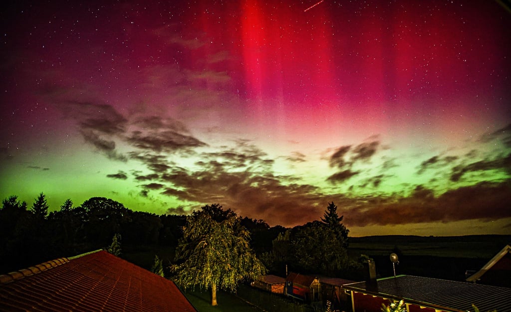 Polarlichter gehören zu den Himmelsereignissen, die im Oktober zu beobachten waren. Wie hier in Großwig.
