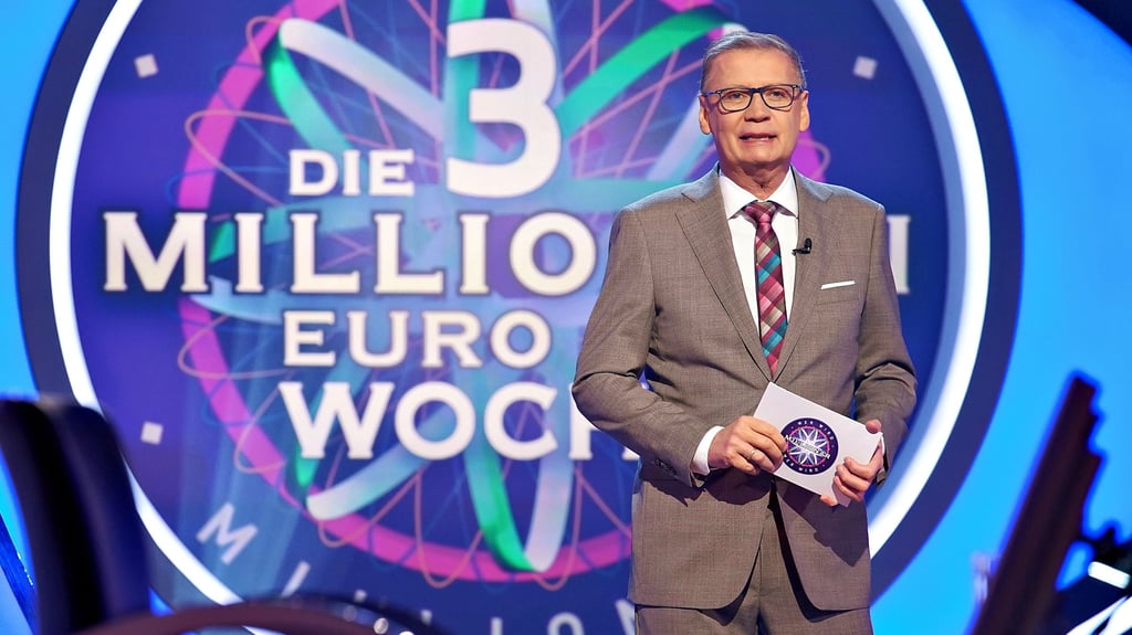 Beinahe wäre er Dozent an der Hochschule in Stendal geworden: Günther Jauch. Als einer der beliebtesten deutschen Showmaster präsentiert er seit 25 Jahren das Quiz „Wer wird Millionär?“ bei RTL.