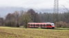 Auf rund einem Drittel des deutschen Schienennetzes können wegen fehlender Oberleitungen keine elektrischen Züge fahren. (Archivbild)