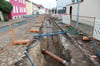 Blick auf die Baustelle. Aktuell wird an der Kanalisation gearbeitet. 