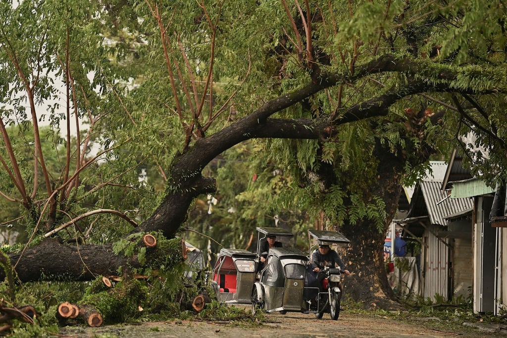 „Man-Yi“, der auf den Philippinen „Pepito“ genannt wird, ist der sechste Sturm innerhalb eines Monats, der über den Inselstaat zieht.