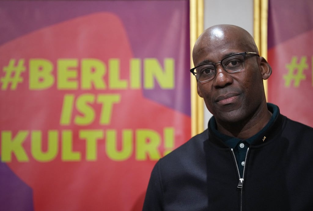 Kultursenator Joe Chialo will weiter verhandeln.