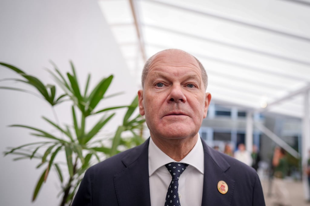 Bundeskanzler Olaf Scholz hat das Gespräch mit den Ministerpräsidenten bei der nächsten MPK abgesagt. (Archivbild)