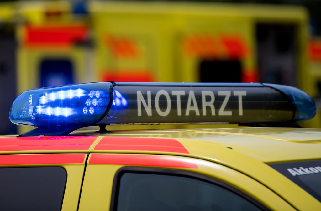 Symbolfoto - Seit anderthalb Monaten läuft die Testphase für das Telenotarztsystem in Mansfeld-Südharz.