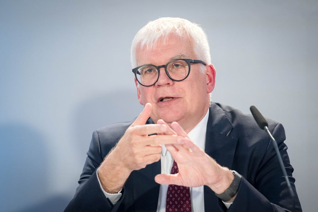 Sachsens Finanzminister Hartmut Vorjohann (CDU) fürchtet, dass Sachsen in Zukunft weniger Fördermittel von der EU bekommen könnte. (Archivbild)