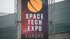 Fachleute aus der internationalen Raumfahrtbranche treffen sich auf der Messe Space Tech Expo Europe in Bremen.