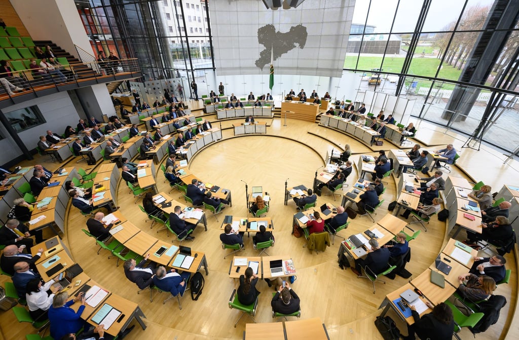 Der Landtag lehnte einen Antrag der Linken zum Verzicht auf militärische Forschung an Hochschulen ab.