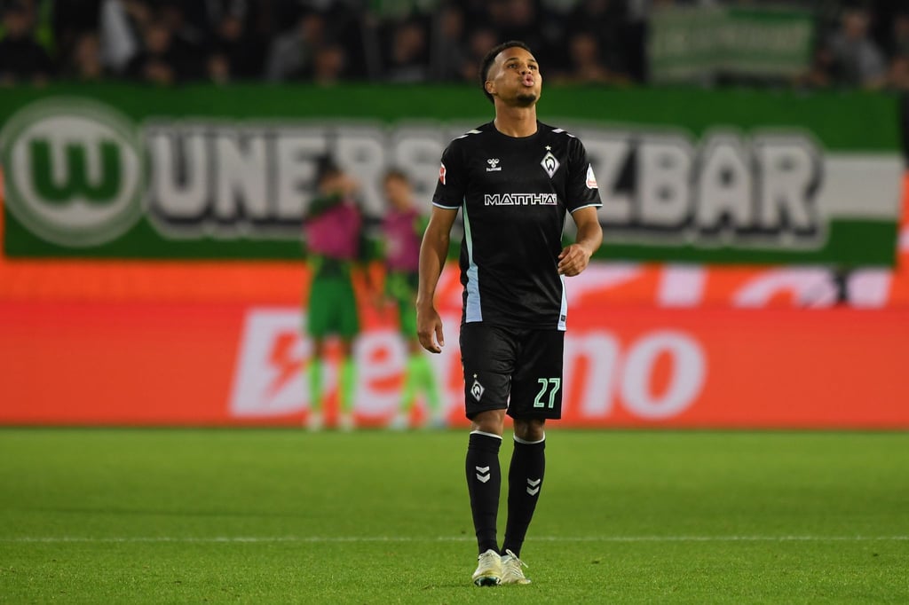 Fehlt Werder Bremen beim Spiel in Frankfurt: Abwehrspieler Felix Agu.