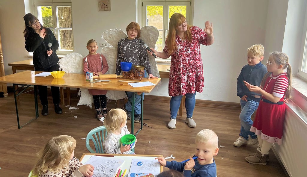 Die Proben für das diesjährige Märchen auf dem Vogelsdorfer Weihnachtsmarkt sind in vollem Gange.