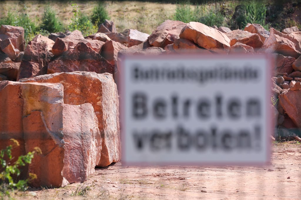 Nach der Insolvenz im Sommer haben die Vereinigten Porphyrbrüche in Rochlitz einen neuen Eigentümer (Archivbild)