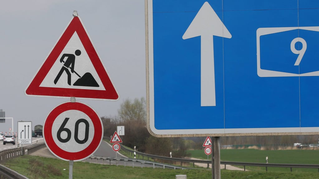 Ab April wird auf der A9 bei Coswig gebaut.