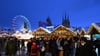 Auf dem Erfurter Weihnachtsmarkt darf nicht gekifft werden. (Archivbild)