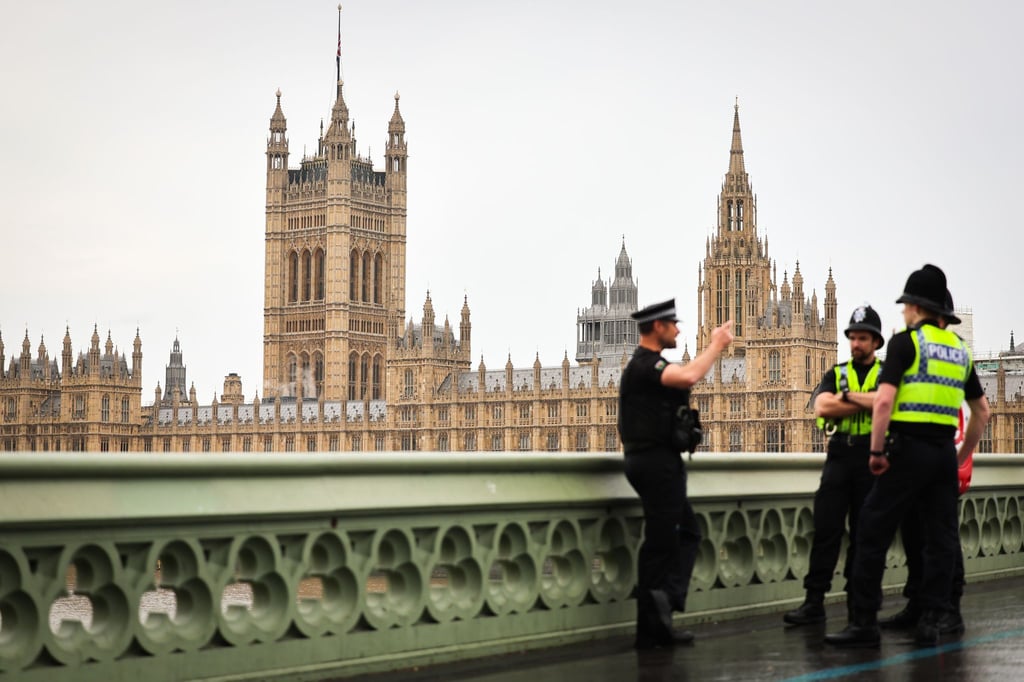 Ein Mann wurde auf der Westminster Bridge lebensgefährlich verletzt. (Archivbild)
