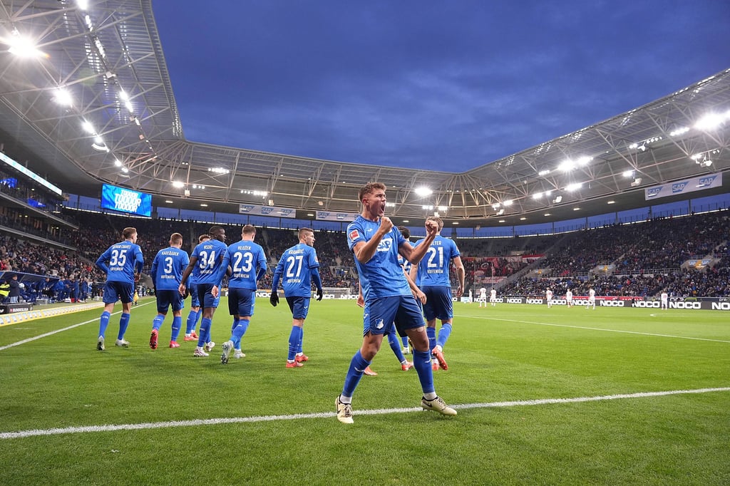 Tom Bischof traf per Freistoß gegen RB.
