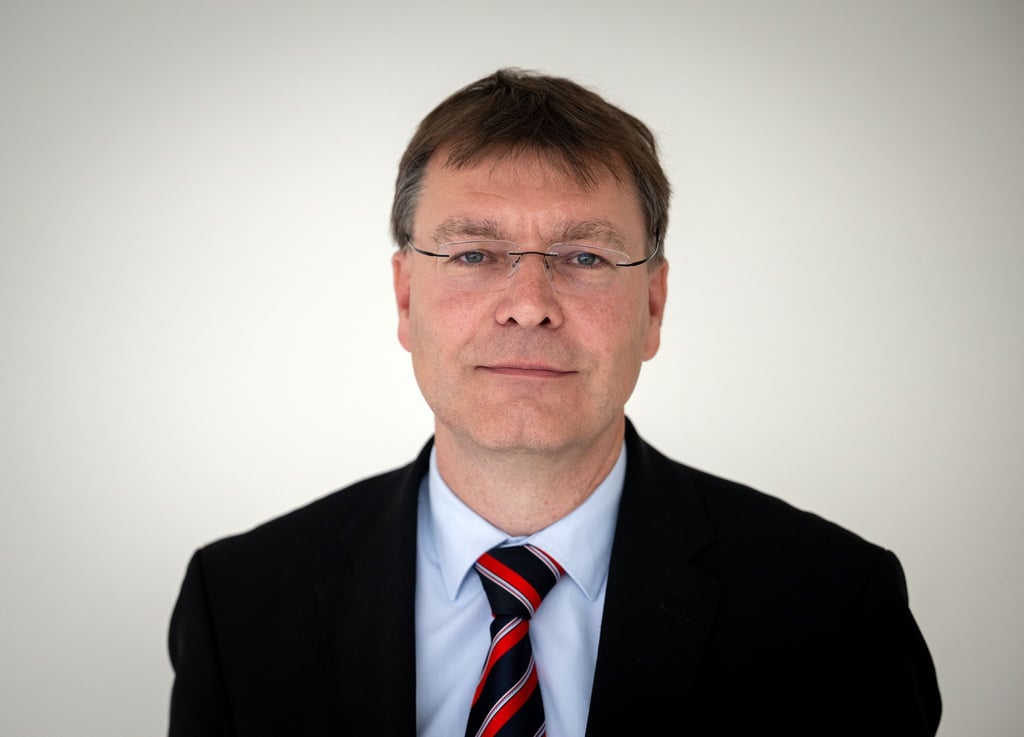 Der Brandenburger BSW-Landtagsabgeordnete Sven Hornauf sieht den Fliegerhorst Holzdorf kritisch (Archivbild).