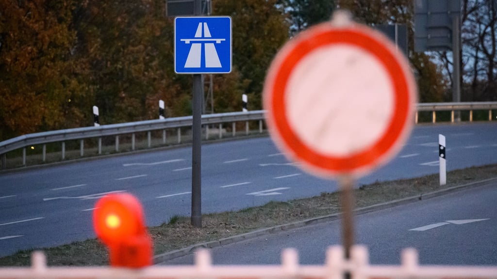 An der A9-Anschlussstelle Bad Dürrenberg müssen Autofahrer am Mittwoch, 27. November, zwischen 9 und 13 Uhr mit Behinderungen rechnen.