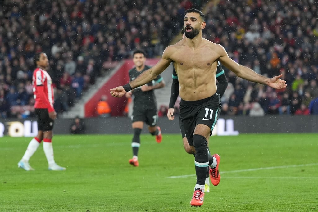 Mann des Spiels: Mohamed Salah traf beim Sieg in Southampton zweimal für Liverpool.