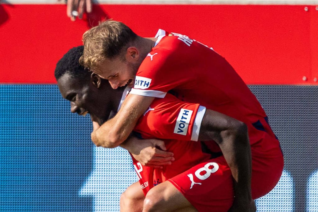 Sirlord Conteh und Leo Scienza spielten einst beim 1. FC Magdeburg und schießen heute für den 1. FC Heidenheim auch auf internationaler Bühne Tore.
