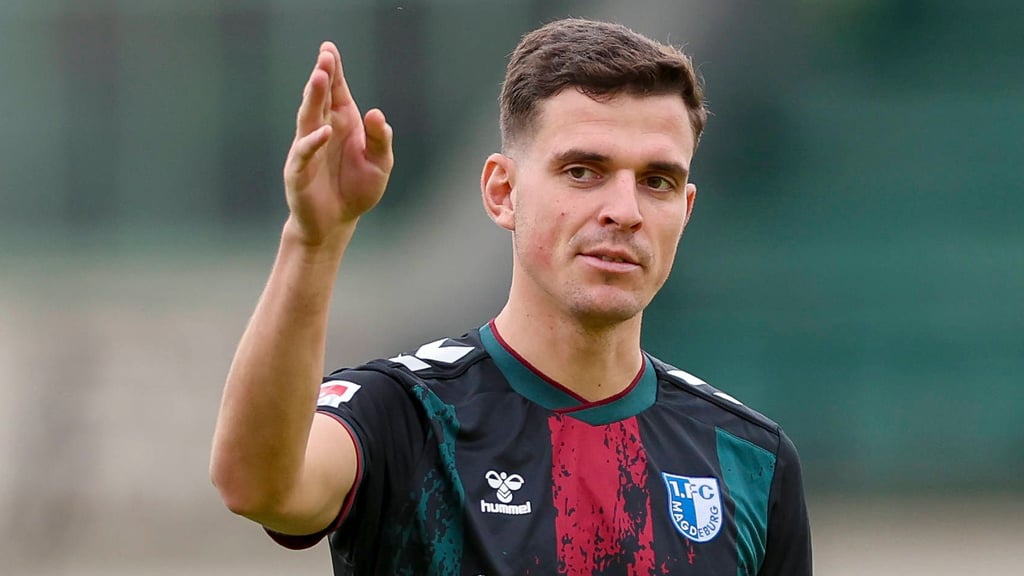 Da geht's lang: Tobias Müller ist auch sportlich wieder zurück beim 1. FC Magdeburg. Kann er seine ordentliche Leistung gegen Regensburg auch gegen Hertha BSC wiederholen?