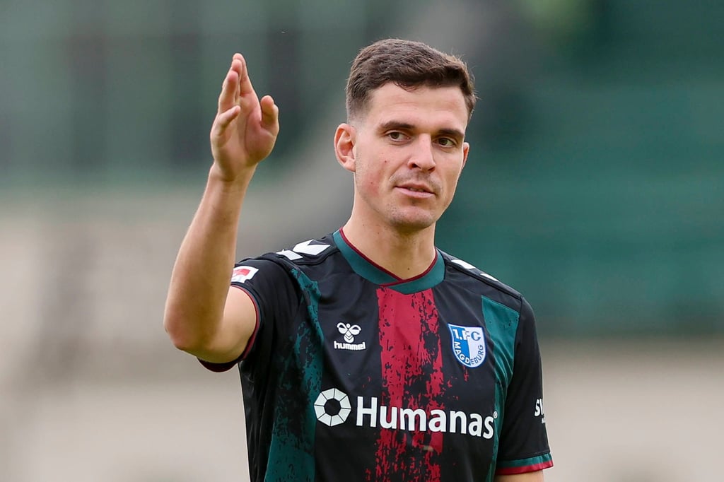 Da geht's lang: Tobias Müller ist auch sportlich wieder zurück beim 1. FC Magdeburg. Kann er seine ordentliche Leistung gegen Regensburg auch gegen Hertha BSC wiederholen?