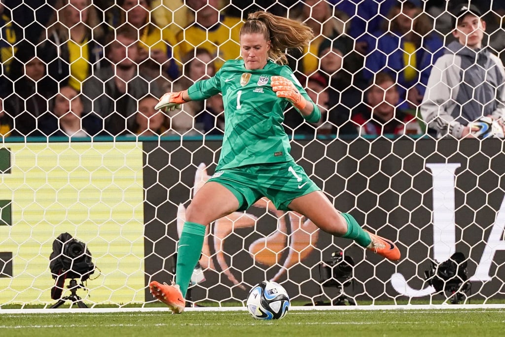 US-Torhüterin Alyssa Naeher hat ihren Rücktritt aus der Nationalmannschaft bekanntgegeben.
