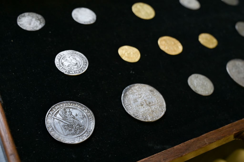 Die Münzen stammen aus der Zeit von der Mitte des 14. Jahrhunderts bis zum Jahr 1638.