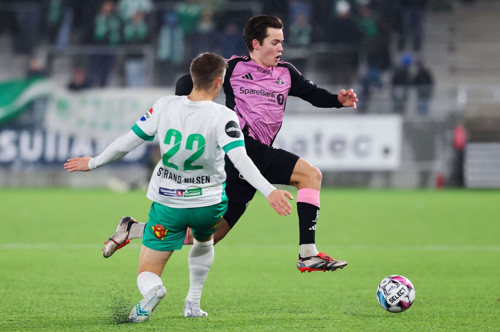 Sverre Nypan ist für Rosenborg am Ball.