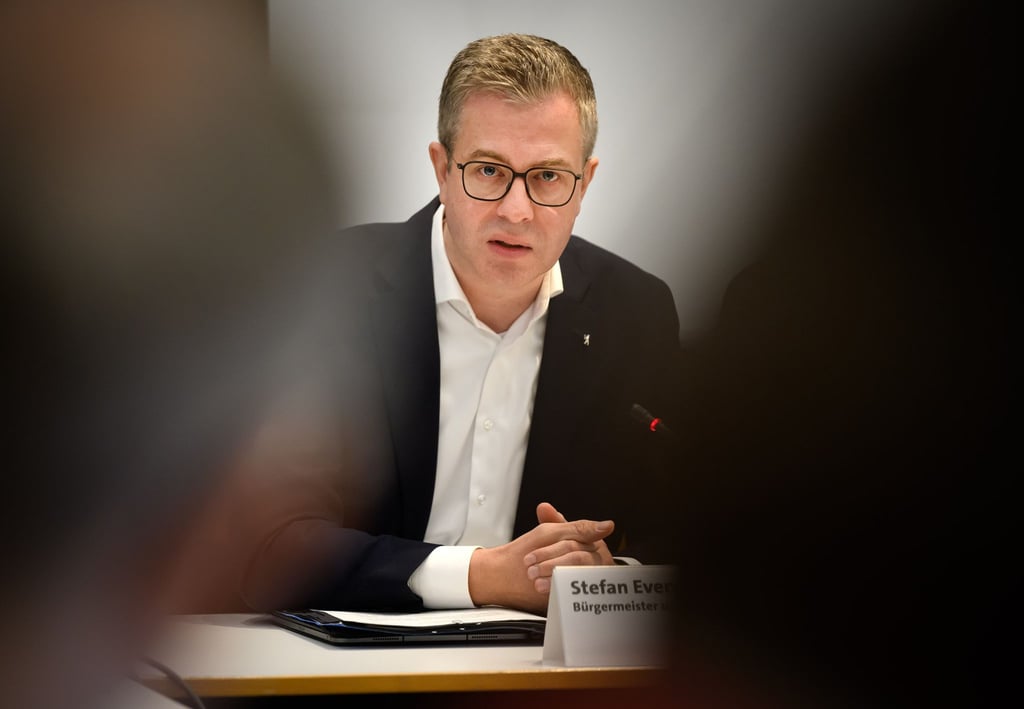 Konnte seine geplante Rede nicht halten: Finanzsenator Stefan Evers. (Archivbild)