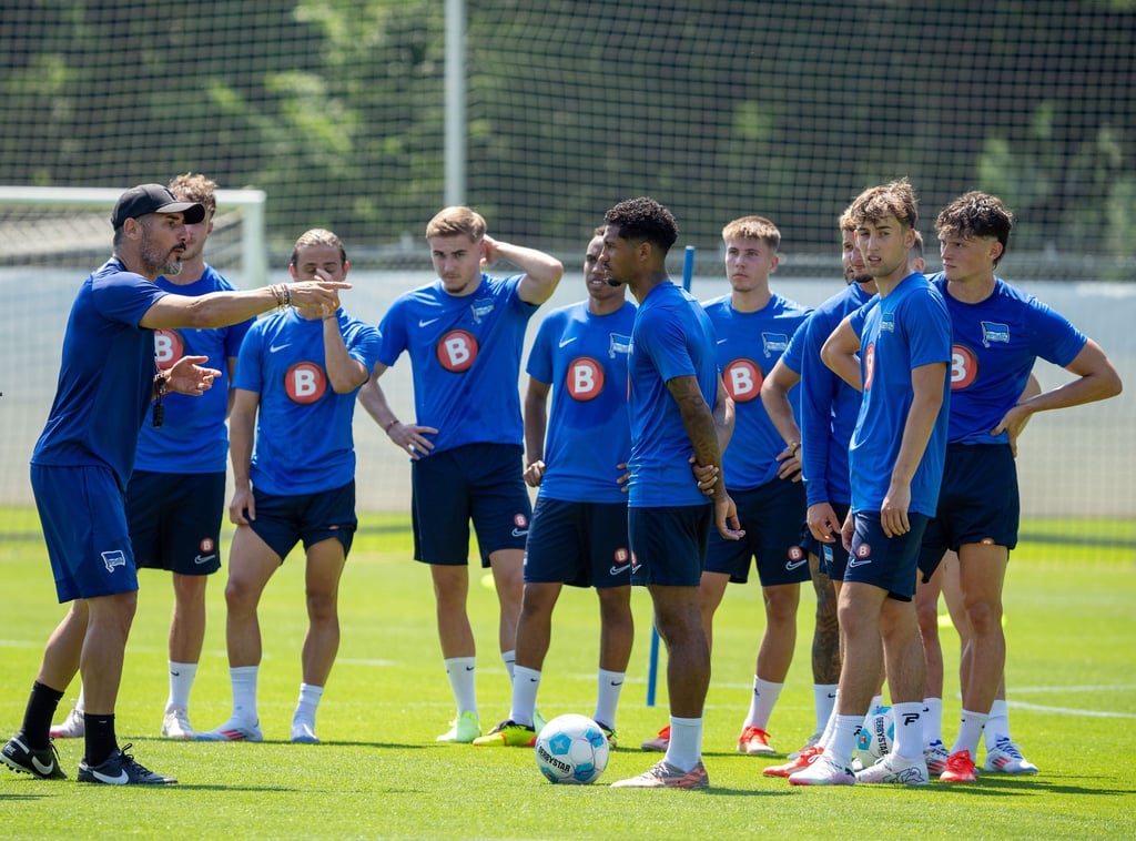 Fiél und seine Mannschaft bereiten sich in Spanien auf die Rückrunde vor.