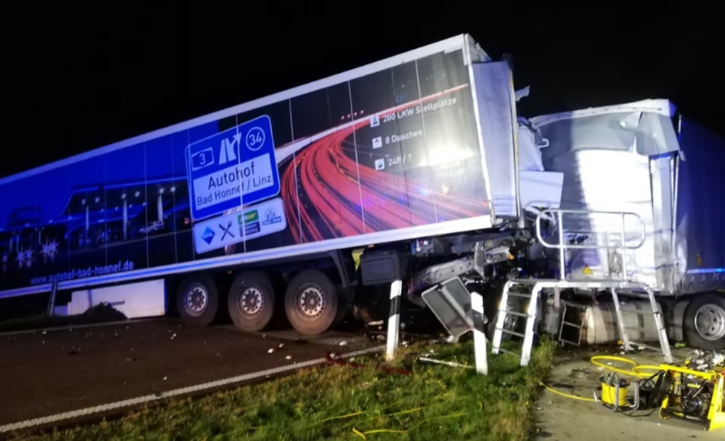 Auf der A14 bei Calbe haben sich zwei Lkw-Unfälle ereignet.