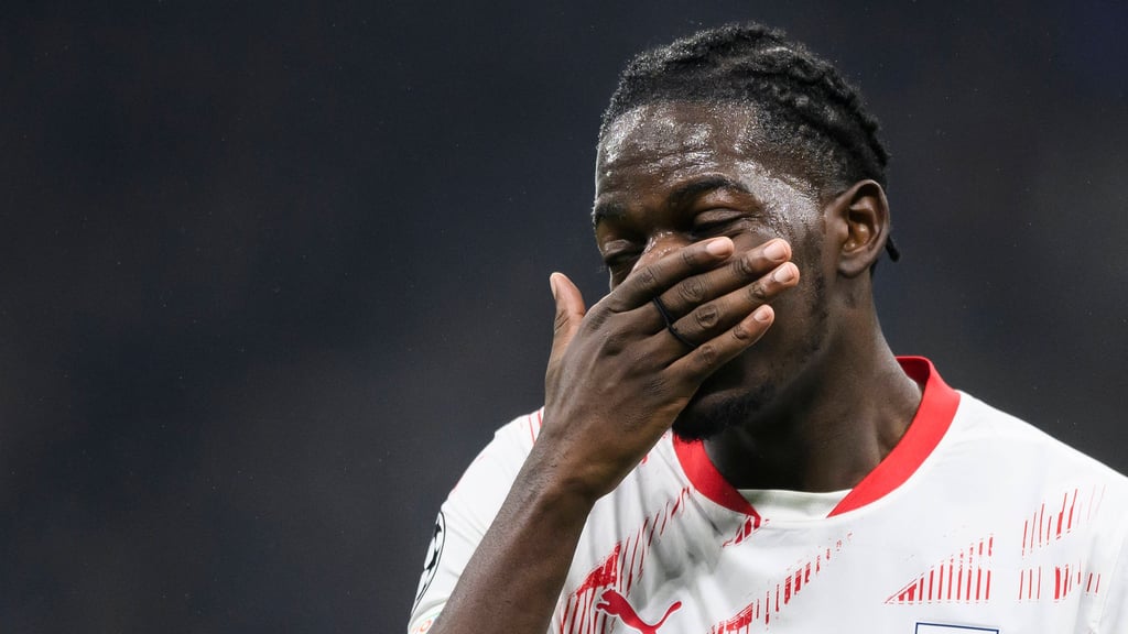 RB-Verteidiger Castello Lukeba fällt gegen Aston Villa aus.