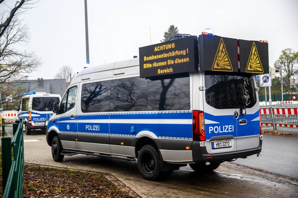 Ein Sprengmeister hat eine Bombe in Bremen erfolgreich entschärft.